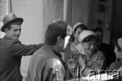 1992, Republika Inguszetii.
Goście na inguskim weselu.
Fot. Mikołaj Nesterowicz, zbiory Ośrodka KARTA