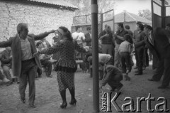 1992, Republika Inguszetii.
Inguskie wesele. 
Fot. Mikołaj Nesterowicz, zbiory Ośrodka KARTA