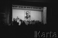 1992, prawdopodobnie Grozny, Czeczeńska Republika Iczkerii.
Uroczysta inauguracja działalności fundacji kulturalnej im. Wassana Gireja Dżabagi.
Fot. Mikołaj Nesterowicz, zbiory Ośrodka KARTA