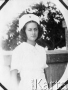 1942, Teheran, Iran.
Pielęgniarka z polskiego, wojskiego szpitala, którym pracowała Irena Osadzińska.
Fot. NN, kolekcja Ireny Osadzińskiej, reprodukcje cyfrowe w Ośrodku KARTA
