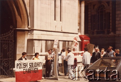 1984, Londyn, Anglia, Wielka Brytania.
Demonstracja zorganizowana przed budynkiem redakcji gazety 