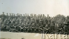 1940-1945, brak miejsca.
Żołnierze Polskich Sił Zbrojnych na Zachodzie.
Fot. NN, kolekcja: Polska Misja Katolicka, reprodukcje cyfrowe w Ośrodku KARTA