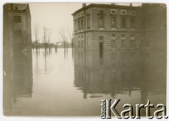 1931, Wilno, Polska.
Powódź, zalane miasto.
Fot. Photo Jean, kolekcja Janusza Sijki, zbiory Fundacji Ośrodka KARTA