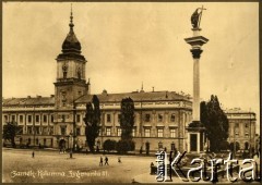 1900-1914, Warszawa, Królestwo Polskie.
Plac Zamkowy. Na pierwszym planie Kolumna Zygmunta.
Fot. NN, kolekcja tematyczna: architektura Warszawy w latach 1900-1914, zbiory Ośrodka KARTA