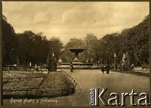 1900-1914, Warszawa, Królestwo Polskie.
Ogród Saski. W centralnej części parku fontanna zaprojektowana przez Henryka Marconiego.
Fot. NN, kolekcja tematyczna: architektura Warszawy w latach 1900-1914, zbiory ośrodka KARTA