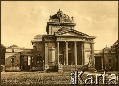 1900-1914, Warszawa, Królestwo Polskie.
Gmach Wielkiej Synagogi przy ul. Tłomackie 7, w pobliżu Placu Bankowego.
Fot. NN, kolekcja tematyczna: architektura Warszawy w latach 1900-1914, zbiory Ośrodka KARTA