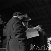 Lata 60., Warszawa, Polska.
Tor wyścigów konnych Służewiec.
Fot. Marek Zürn, zbiory Fundacji Ośrodka KARTA