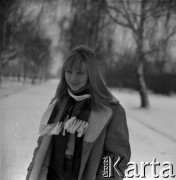 1967-69, Warszawa, Polska.
Maryla Rodowicz, piosenkarka, n/z jako studentka Akademii Wychowania Fizycznego.
Fot. Marek Zürn, zbiory Fundacji Ośrodka KARTA