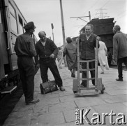 1964, Warszawa, Polska.
Dworzec Gdański.
Fot. Marek Zürn, zbiory Fundacji Ośrodka KARTA