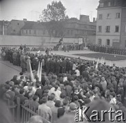 09.1969, Płock, Polska.
Uroczystość odsłonięcia Pomnika 13 Straconych, upamiętniającego członków ruchu oporu straconych w tym miejscu przez hitlerowców w 1942 roku.
Fot. Marek Zürn, zbiory Fundacji Ośrodka KARTA