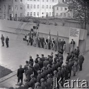 09.1969, Płock, Polska.
Uroczystość odsłonięcia Pomnika 13 Straconych, upamiętniającego członków ruchu oporu straconych w tym miejscu przez hitlerowców w 1942 roku.
Fot. Marek Zürn, zbiory Fundacji Ośrodka KARTA