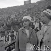 04.09.1966, Warszawa, Polska.
Centralne Dożynki (Dożynki Tysiąclecia) na stadionie X-lecia, n/z obsługa medyczna.
Fot. Marek Zürn, zbiory Fundacji Ośrodka KARTA