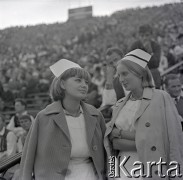 04.09.1966, Warszawa, Polska.
Centralne Dożynki (Dożynki Tysiąclecia) na stadionie X-lecia, n/z obsługa medyczna.
Fot. Marek Zürn, zbiory Fundacji Ośrodka KARTA