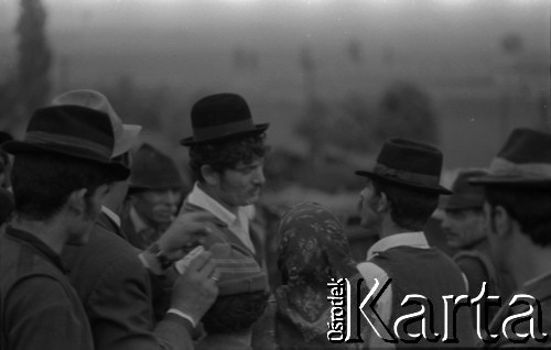 Lata 60., miejsce nieznane.
Jarmark cygański.
Fot. Marek Zürn, zbiory Fundacji Ośrodka KARTA