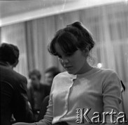 Lata 60., Warszawa, Polska.
Klub Międzynarodowej Prasy i Książki.
Fot. Marek Zürn, zbiory Fundacji Ośrodka KARTA