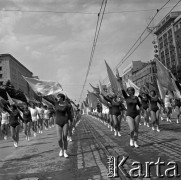 22.07.1966, Warszawa, Polska.
Defilada z okazji Święta Odrodzenia Polski (22 Lipca) na ulicy Marszałkowskiej.
Fot. Marek Zürn, zbiory Fundacji Ośrodka KARTA