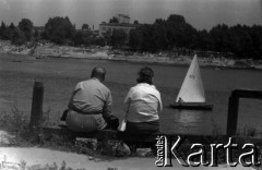 Lata 60., Warszawa, Polska.
Nad Wisłą.
Fot. Marek Zürn, zbiory Fundacji Ośrodka KARTA