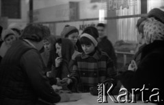 Lata 60., Warszawa, Polska.
Hala Mirowska.
Fot. Marek Zürn, zbiory Fundacji Ośrodka KARTA