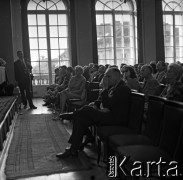 22.06.1966, Warszawa, Polska.
Jubileusz 50-lecia pracy naukowej prof. dr Marii Ossowskiej, n/z profesor Maria Ossowska (w głębi, w pierwszym rzędzie).
Fot. Marek Zürn, zbiory Fundacji Ośrodka KARTA