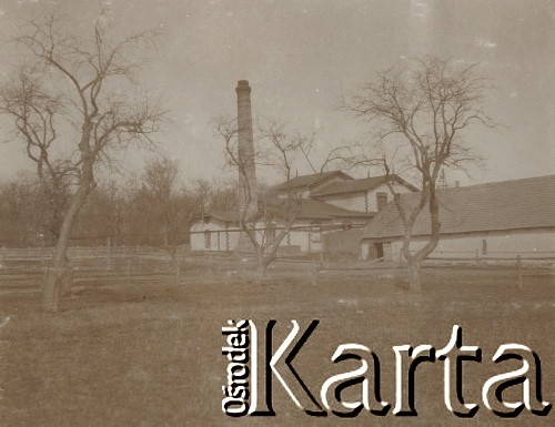 1900-1920, Sokola Góra, Polska.
Gorzelnia.
Fot. NN, kolekcja rodziny Walińskich, zbiory Fundacji Ośrodka KARTA
