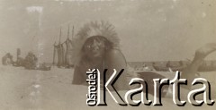1920-1930, Gdańsk, Polska.
Czas wolny na plaży.
Fot. NN, kolekcja rodziny Walińskich, zbiory Fundacji Ośrodka KARTA