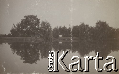 1930-1940, Jarantów, Polska.
Staw.
Fot. NN, kolekcja rodziny Walińskich, zbiory Fundacji Ośrodka KARTA