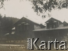 1930-1940, miejsce nieznane, Polska.
Budynek.
Fot. NN, kolekcja rodziny Walińskich, zbiory Fundacji Ośrodka KARTA