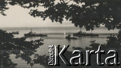 1930-1940, miejsce nieznane, Polska.
Krajobraz morski.
Fot. NN, kolekcja rodziny Walińskich, zbiory Fundacji Ośrodka KARTA
