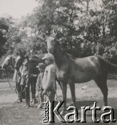 1930-1940, miejsce nieznane, Polska.
Chłopcy z końmi.
Fot. NN, kolekcja rodziny Walińskich, zbiory Fundacji Ośrodka KARTA