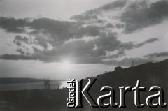 1930-1940, miejsce nieznane, Polska.
Krajobraz.
Fot. NN, kolekcja rodziny Walińskich, zbiory Fundacji Ośrodka KARTA