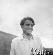 1955, Bastach, Magadańska obł., Kołyma, ZSRR.
Antoni (nazwisko nieznane), Litwin, podczas zesłania był stróżem drewna przeznaczonego dla kopalni D-2, w wolnych chwilach fotografował krajobrazy Kołymy.
Fot. NN, zbiory Ośrodka KARTA, udostępnił Jan Łopaciński.


