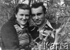 28.08.1955, Norylsk, Krasnojarski Kraj, ZSRR.
Stanisław i Eugenia Manujło po zwolnieniu z łagru.
Fot. NN, zbiory Ośrodka KARTA, udostępnił Józef Ragiń.
