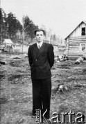 Lata 50-te, Kuziejewo, Krasnojarski Kraj, ZSRR.
 Tadeusz Bukowy na zesłaniu. Zdjęcie wykonane w latach 50-tych.
Fot. NN, zbiory Ośrodka KARTA, udostępnił Tadeusz Bukowy
