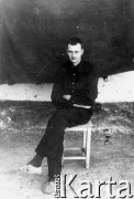 1955 lub 1956, Dżezkazgan, Karagandyjska obł., Kazachstan, ZSRR.
Eugeniusz Korkuć, student z Wilna, więzień sowieckich łagrów.
Fot. NN, zbiory Ośrodka KARTA, udostępnił Eugeniusz Nadziejko.


