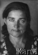 10.04.1943, Szyczeng, Wołogodzka obł., ZSRR.
Gabriela Hnatkowska na zesłaniu - zdjęcie portretowe.
Fot. NN, zbiory Ośrodka KARTA, udostępnił Adam Hnatkowski