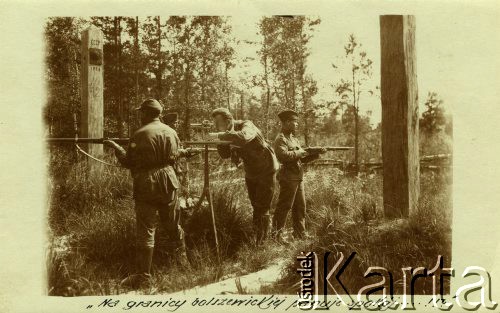 1925, Polesie, Polska
Topograf przy pracy nad wytyczaniem granicy, podpis: 