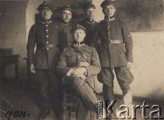 24.03.1924, Poznań, Polska
Pracownicy Kancelarii Ewidencyjnej, drugi od prawej stoi Walerian Płotnicki.
Fot. NN, zbiory Ośrodka KARTA, udostępniła Helena Płotnicka.

