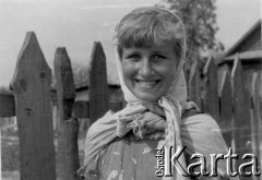 Lato 1941, Białoruś, ZSRR.
Młoda kobieta. 
Fot. z albumu gen. Hellmutha Bienecka, przekazał Piotr Kleeberg, zbiory Fundacji Ośrodka KARTA