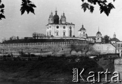 1941, Smoleńsk, ZSRR.
Sobór Zaśnięcia Najświętszej Marii Panny, mury obronne. 
Fot. z albumu gen. Hellmutha Bienecka, przekazał Piotr Kleeberg, zbiory Fundacji Ośrodka KARTA