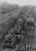 1941, Smoleńsk, ZSRR.
Zbombardowany transport czołgów radzieckich na stacji kolejowej.
Fot. z albumu gen. Hellmutha Bienecka, przekazał Piotr Kleeberg, zbiory Fundacji Ośrodka KARTA