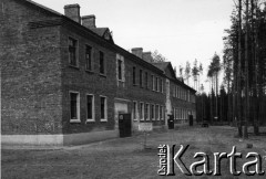 1941, Smoleńsk, ZSRR.
Kwatery lotników niemieckich w lasach koło Smoleńska. 
Fot. z albumu gen. Hellmutha Bienecka, przekazał Piotr Kleeberg, zbiory Fundacji Ośrodka KARTA