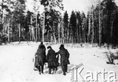 Grudzień 1941, Kołtubanka, obł. Czkałowsk, ZSRR
Wyprawa po zapasy żywności dla lotników formującej się armii Andersa.
Fot. NN, zbiory Ośrodka KARTA, udostępnił Witold Kuniewski.