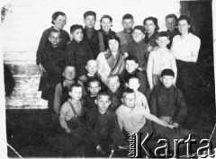 Ok. 1946, Zagorsk, Moskiewska obł., ZSRR.
Dzieci polskie w Domu Dziecka w Zagorsku.
Fot. NN, zbiory Ośrodka KARTA, udostępnił Zygmunt Gałach
