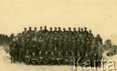 1941, Dorsten, Niemcy.
Polscy oficerowie oddani Niemcom przez Rumunów.
Fot. NNH, zbiory Ośodka KARTA, udostępnił Adam Krajewski.