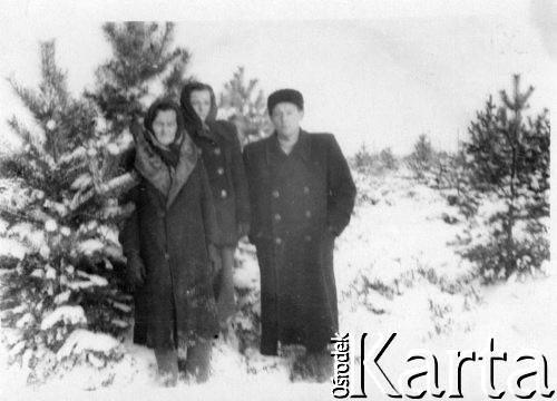 1955, Tomsk, Tomska obł., ZSRR.
Rodzina Wimborów: Teresa, Kazimierz i Dorota na zesłaniu w Tomsku.
Fot. NN, zbiory Ośrodka KARTA, udostępniła Wanda Wimbor