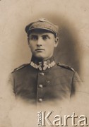 10.10.1925, woj. Nowogródek, Polska.
Adam Leszczenko w mundurze legionisty.
Fot. NN, zbiory Ośrodka KARTA, udostępnił Stanisław Leszczenko.

