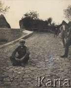 1935, Horodnica, powiat Horodenka, woj. Stanisławów, Polska.
Dojazd do promu przez Dniestr.
Fot. NN, zbiory Ośrodka KARTA, kolekcję Edwarda Skrzyńskiego udostępniła Izabella Srzednicka