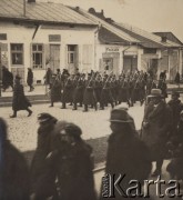 3.05.1934, Horodenka, woj. Stanisławów, Polska.
Obchody święta 3-go Maja, oddział Straży Granicznej.
Fot. NN, zbiory Ośrodka KARTA, kolekcję Edwarda Skrzyńskiego udostępniła Izabella Srzednicka