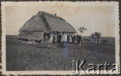 12.05.1934, Kolonia Hartania (?), powiat Horodenka, woj. Stanisławów, Polska.
Inspekcja Przysposobienia Rolniczego.
Fot. NN, zbiory Ośrodka KARTA, kolekcję Edwarda Skrzyńskiego udostępniła Izabella Srzednicka