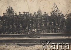 25.05.1935, Mołodeczno, woj. wileńskie, Polska.
Żołnierze 4 kompanii (stary i młody rocznik) 86 pułku piechoty, w trzecim szeregu czwarty od prawej stoi Justyn Siemienas.
Fot. NN, zbiory Ośrodka KARTA, udostępnił Justyn Siemienas